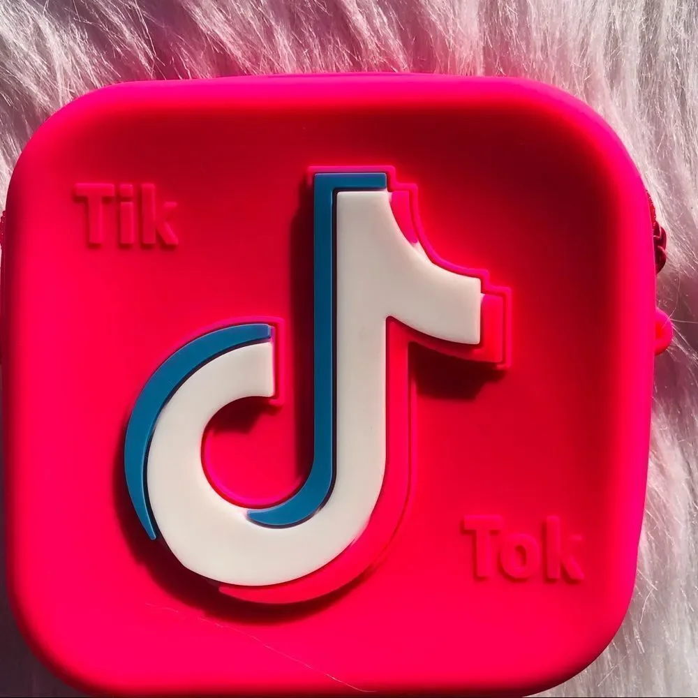 Brand New Pink Tik Tok Coin Purse Mini Purse‎
